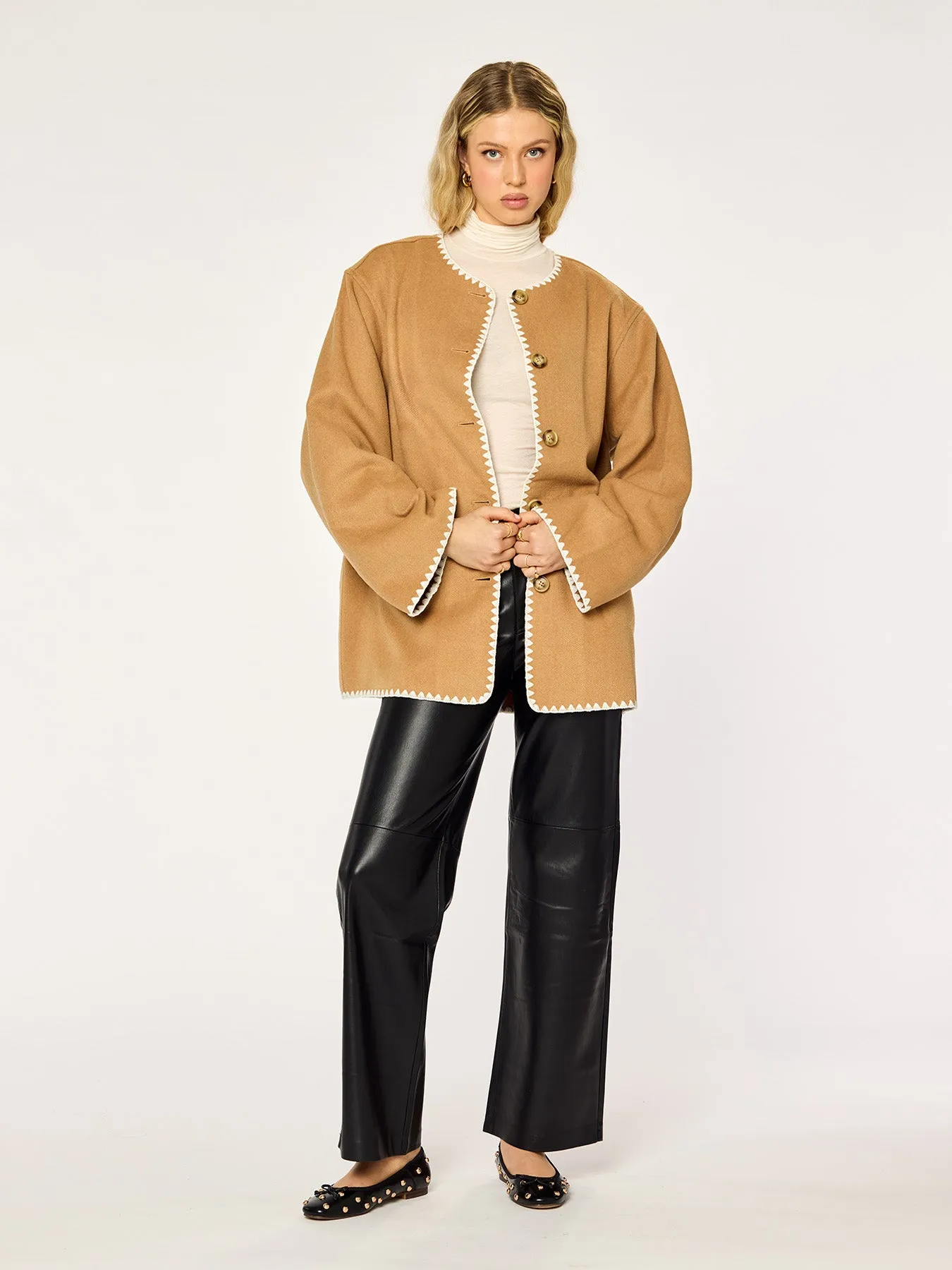 AMBER - Coat • Caramel