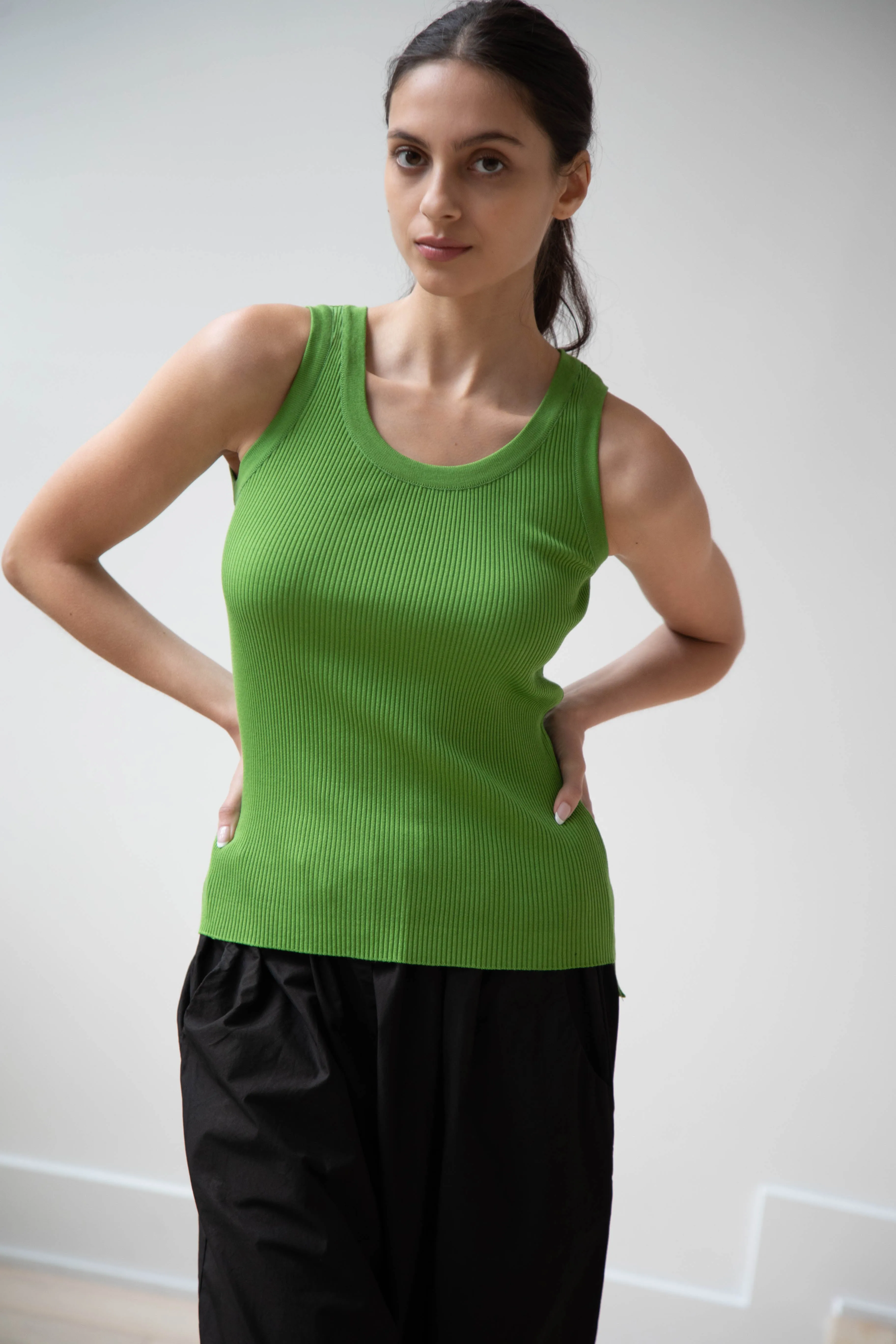 Auralee | Giza Ribbed Tank Top in Green