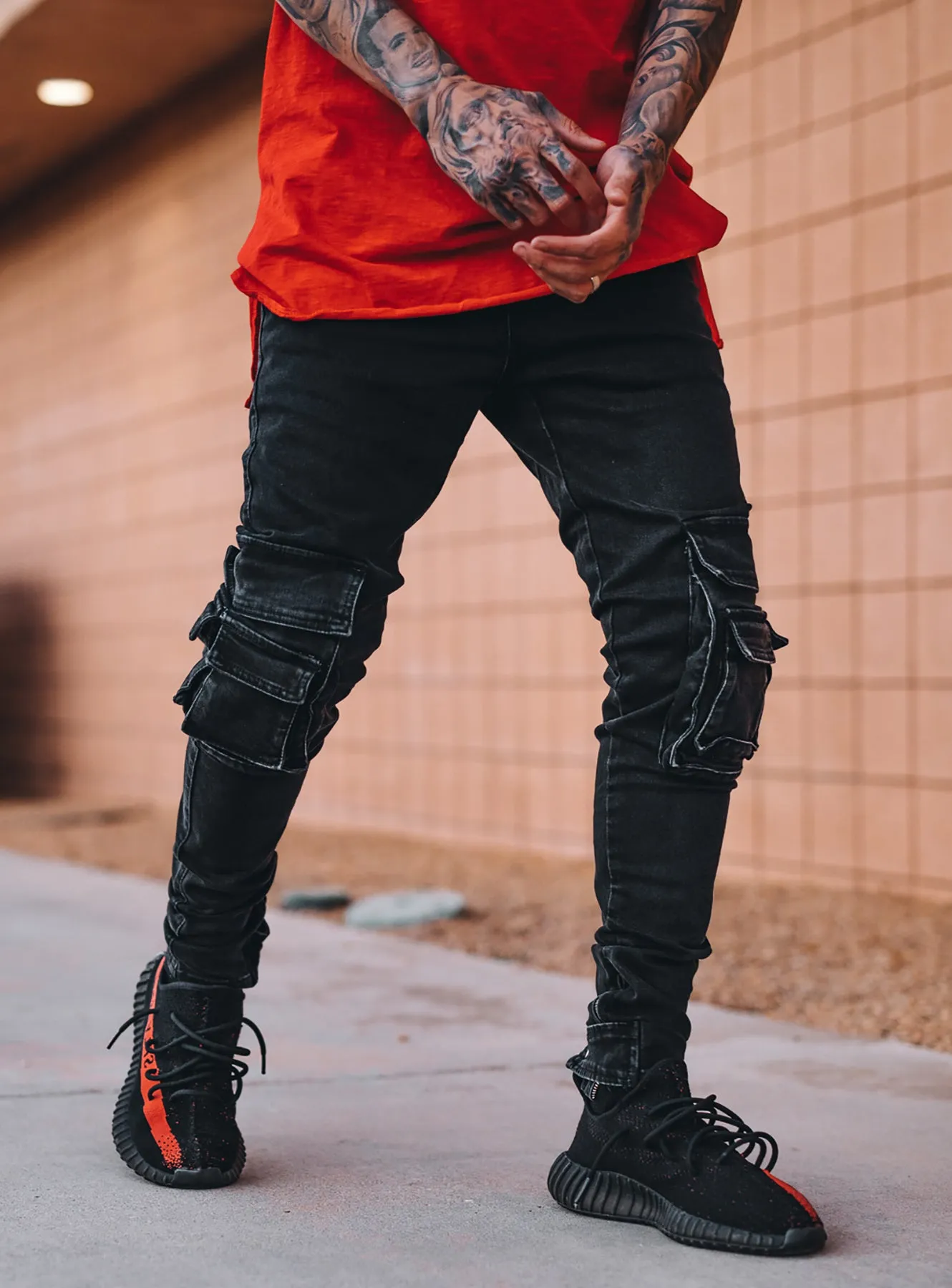 Cargo Jeans V4 in Washed Black