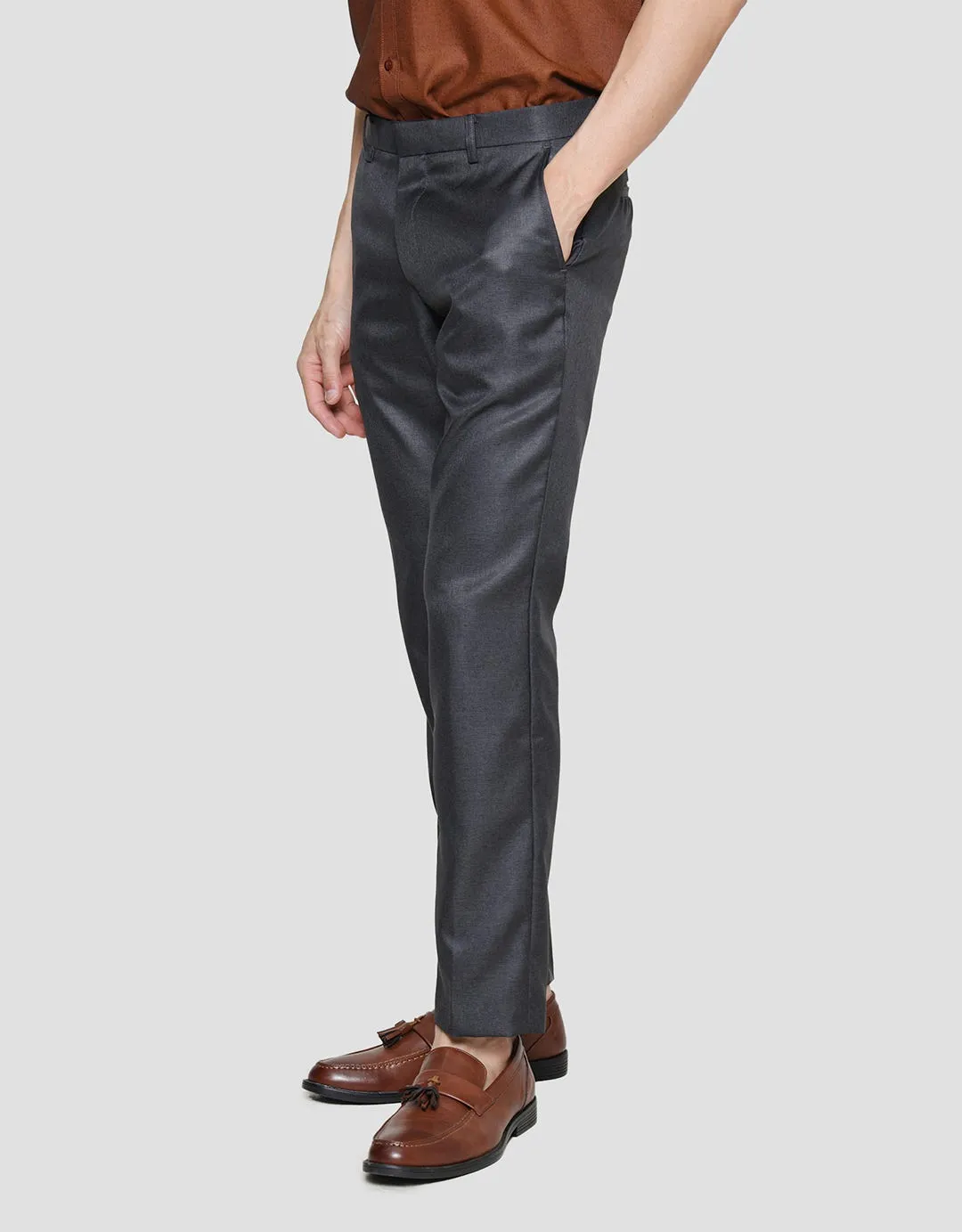 Cole Textured Celana Panjang Slim Pria
