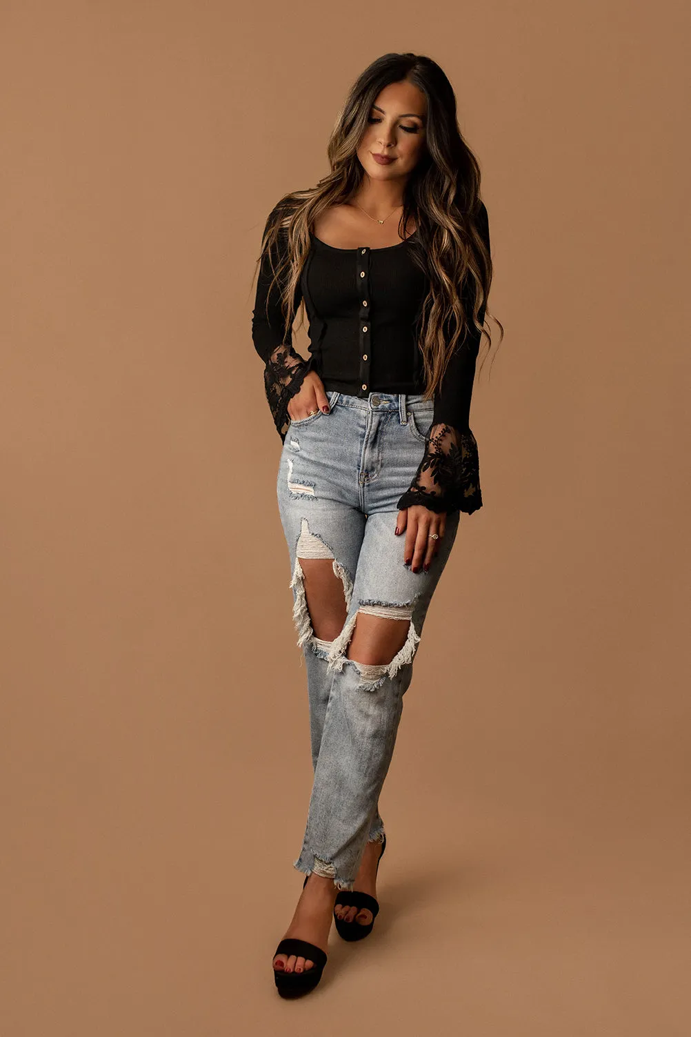 Courtney Distressed High-Rise Mom Jeans (Light)