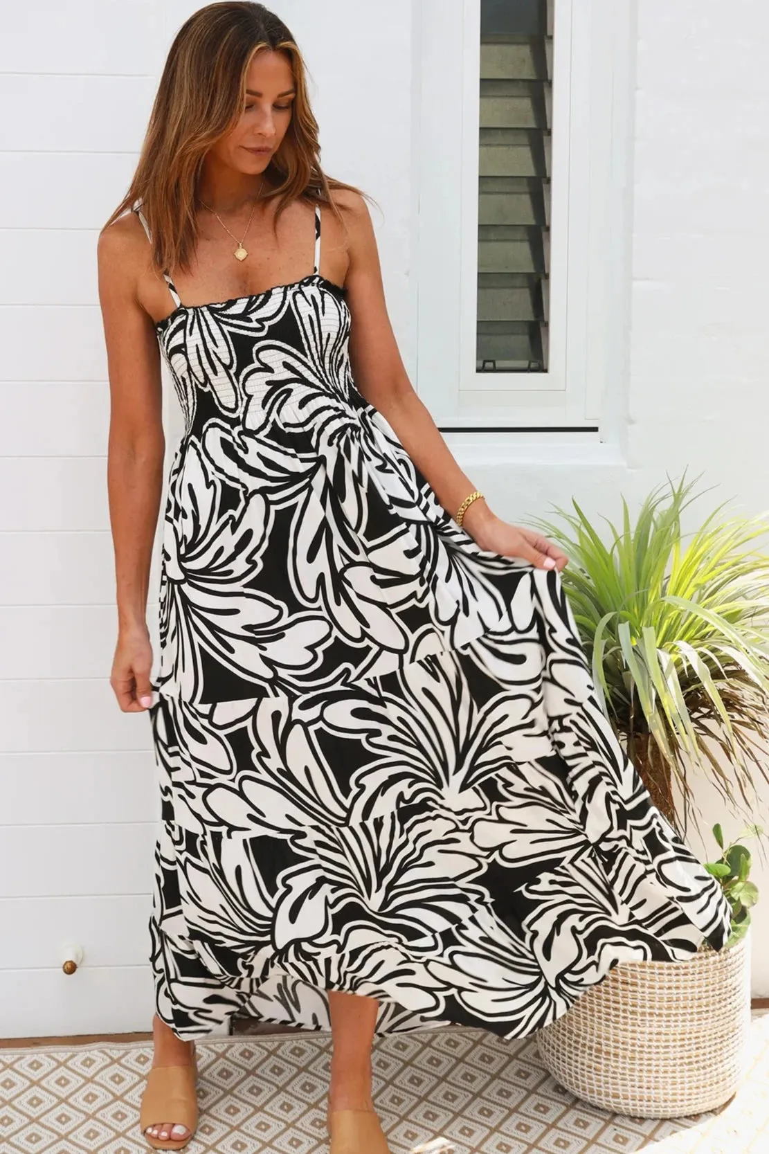 DOWNTOWN MAXI DRESS