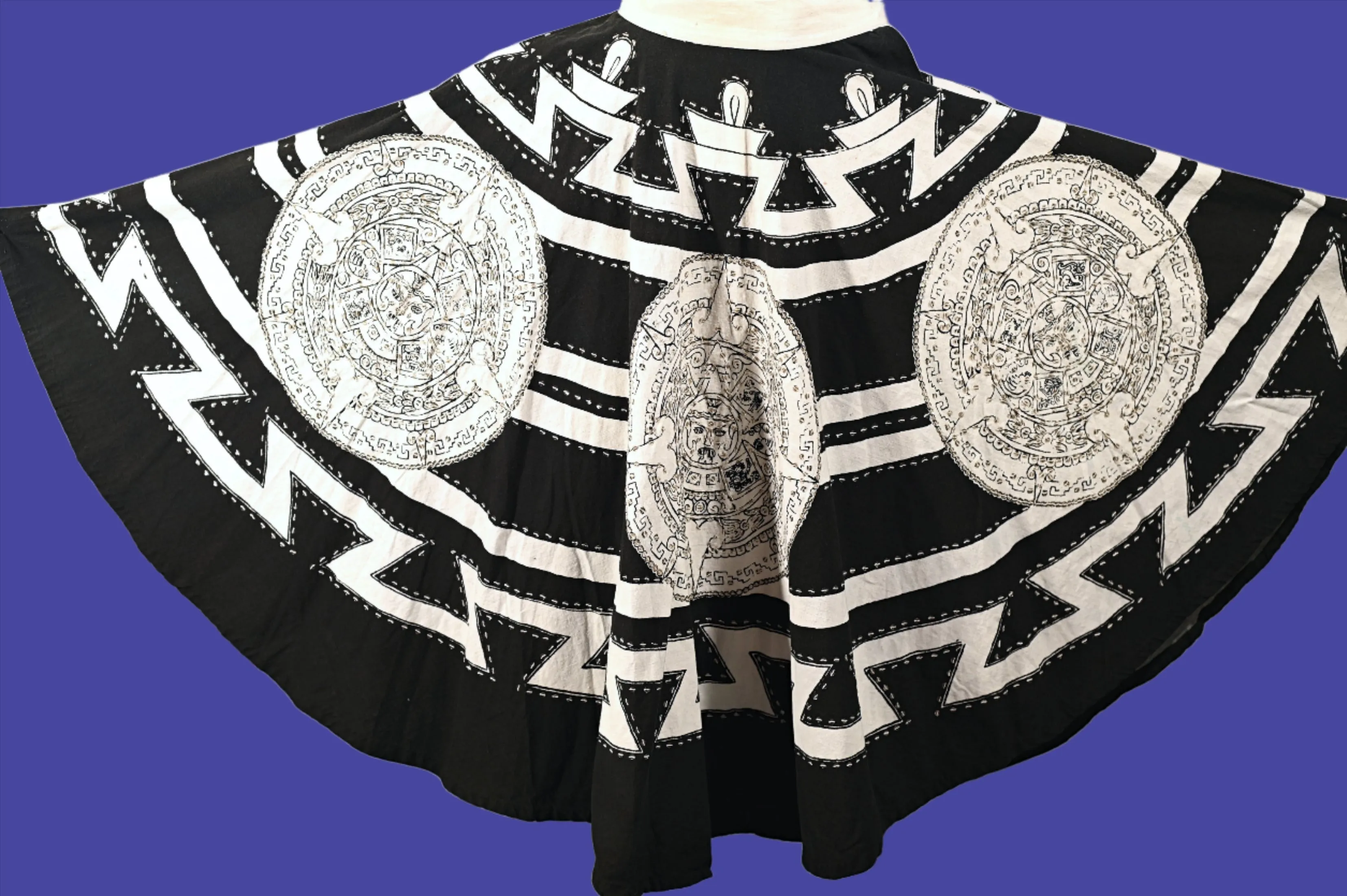 Gorgeous Vintage 50s Black/White Sequin Mexican Full Skirt, Creaciones Naitan Mexico, S