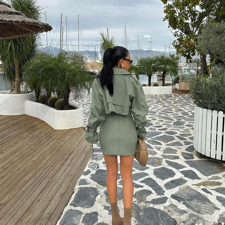 Retro-Inspired Two-Piece Set: Timeless Style for the Modern Woman