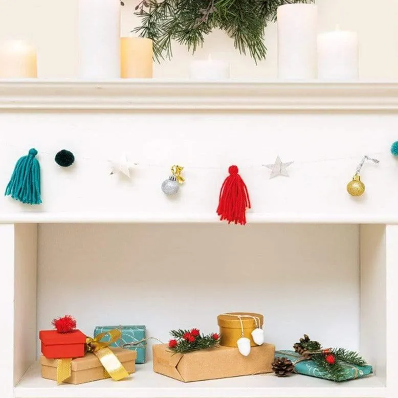 Yarn Tassel Garland - Christmas
